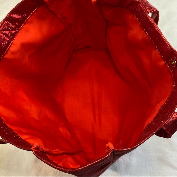 Red sparkly Marc Jacobs gift tote bag. - Picture 3 of 7